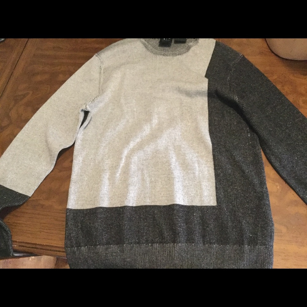 Armani Medium Sweater New w Tags and Cert of Auth